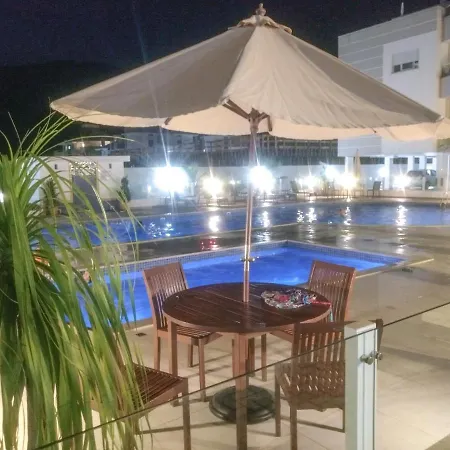 Apartamento Maravilhoso Em Florianopolis Na Praia Dos Ingleses Com Piscina Exterior photo