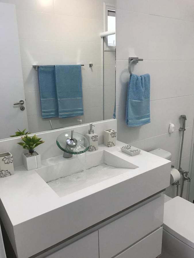 Maravilhoso Em Na Dos Ingleses Com Piscina